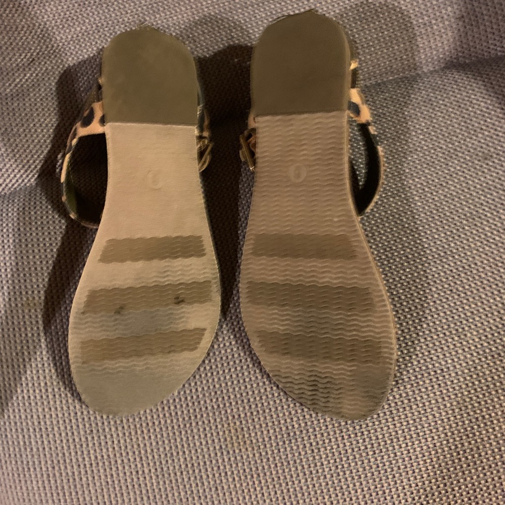 Target Mossimo leopard flats - Picture 3 of 3